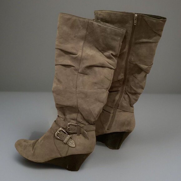 SO Grey Suede Knee High Boots Womens Size 9 - Picture 2 of 8